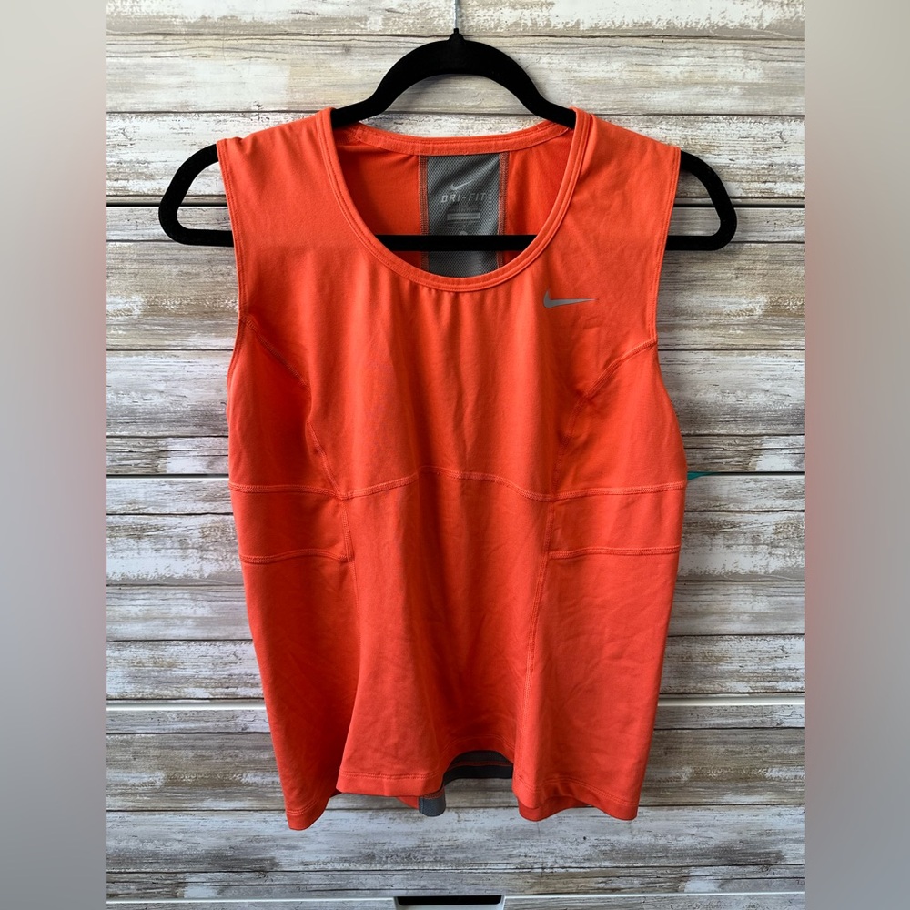 🧡🏃 Nike Dri-FIT Orange Sleeveless Athletic Tank Top Women’s Large